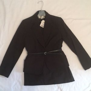NWT Jones NY Brown 2piece jacket and skirt w/belt
